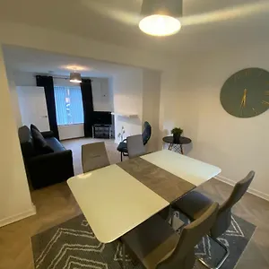 https://alliance-house.belfasthotelsireland.com